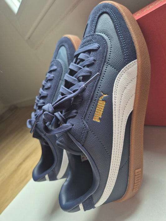 L'Icône Rétro - Puma Army Trainer (Navy & Gum)